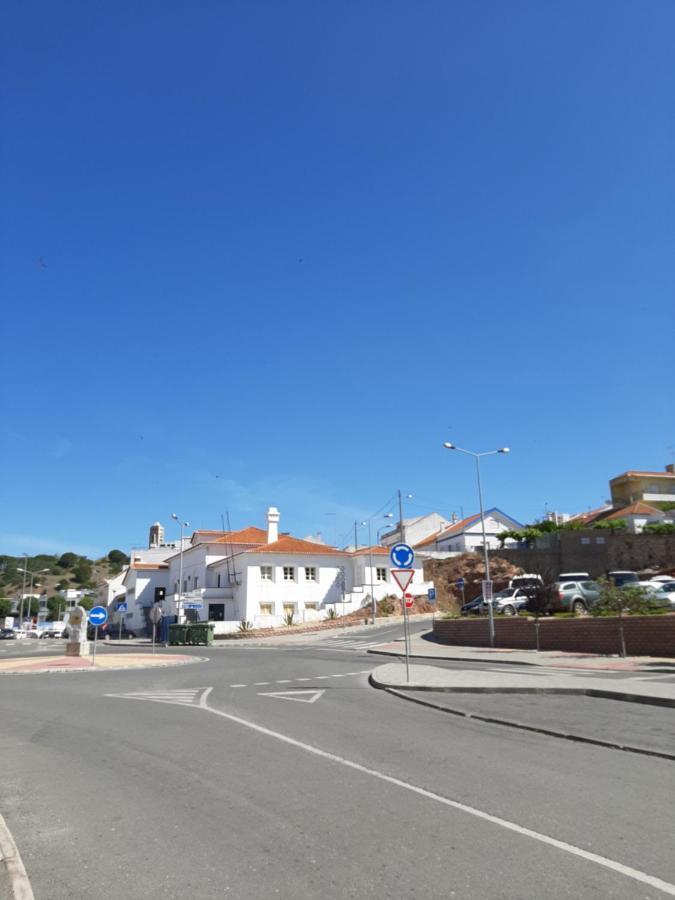 Alojamento Ferreira - Apartamento B Appartement Santiago do Cacém Buitenkant foto